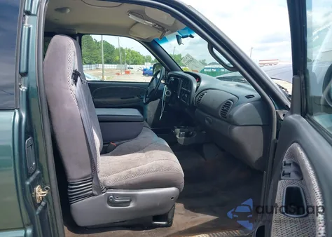 2000 Dodge Ram 1500 St z USA, uszkodzony, nr VIN 3B7HC13Y1YG139689